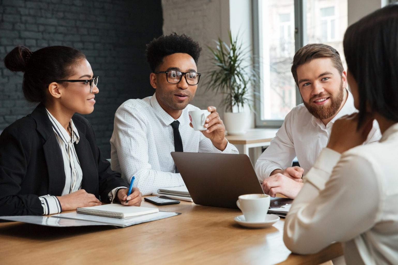 Session de formation collaborative sur la gestion du stress financier